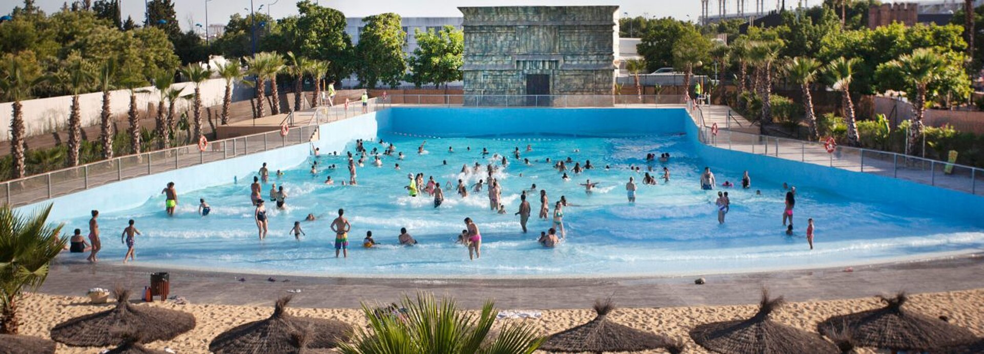 ¡Vive tu sueño más mágico bajo el sol de Agua Mágica!